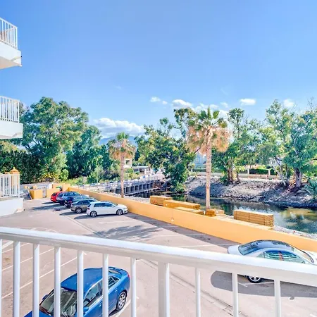Front Flat With Sea Views Appartement *