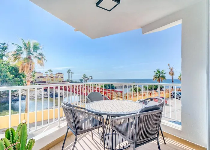 Front Flat With Sea Views Appartement Marbellac