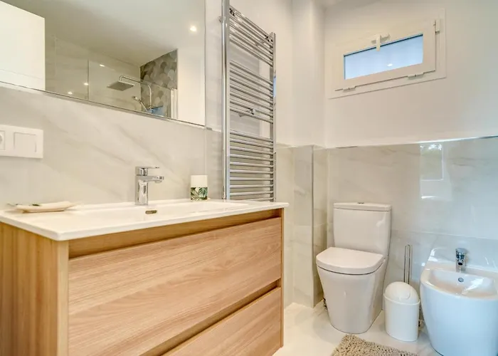 Front Flat With Sea Views Marbellac