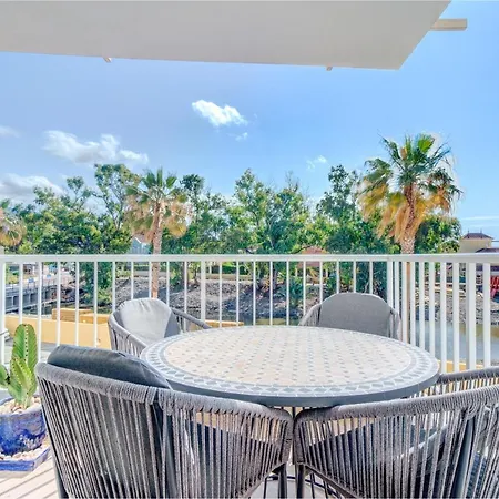 Front Flat With Sea Views * Marbella